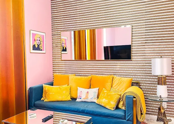 Dolly\'S Art Deco - Luxe Stay Near Broadway